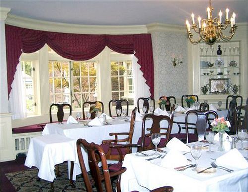Montague Inn Saginaw Étterem fotó